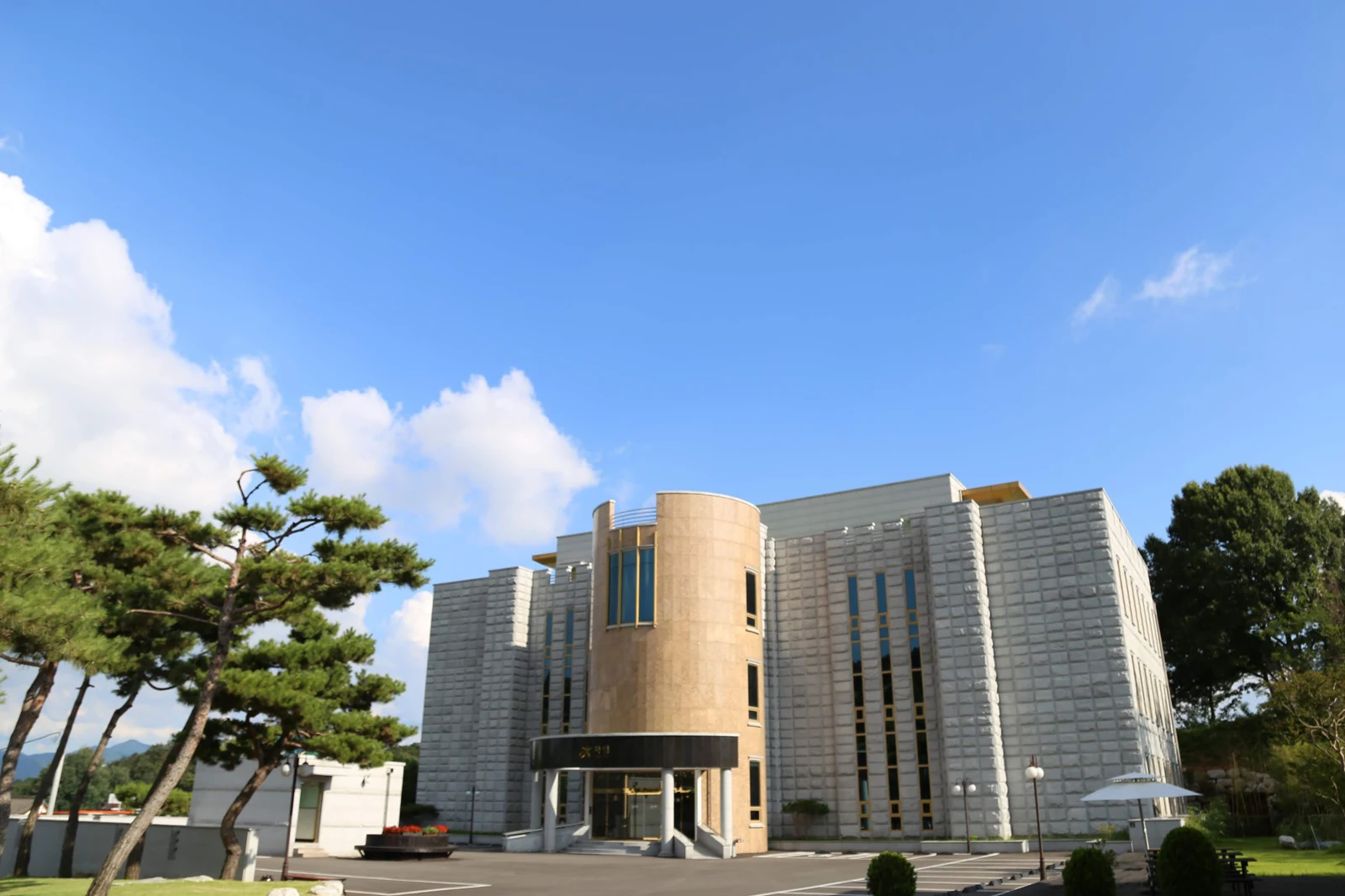 자임추모공원 외관·전경