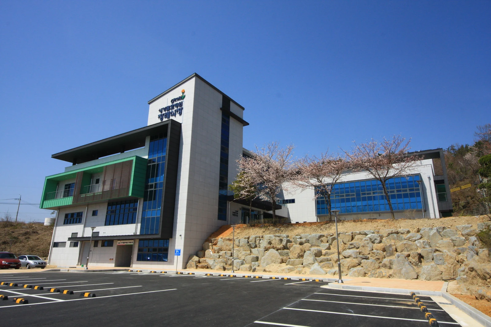 성가롤로병원장례식장 외관·전경