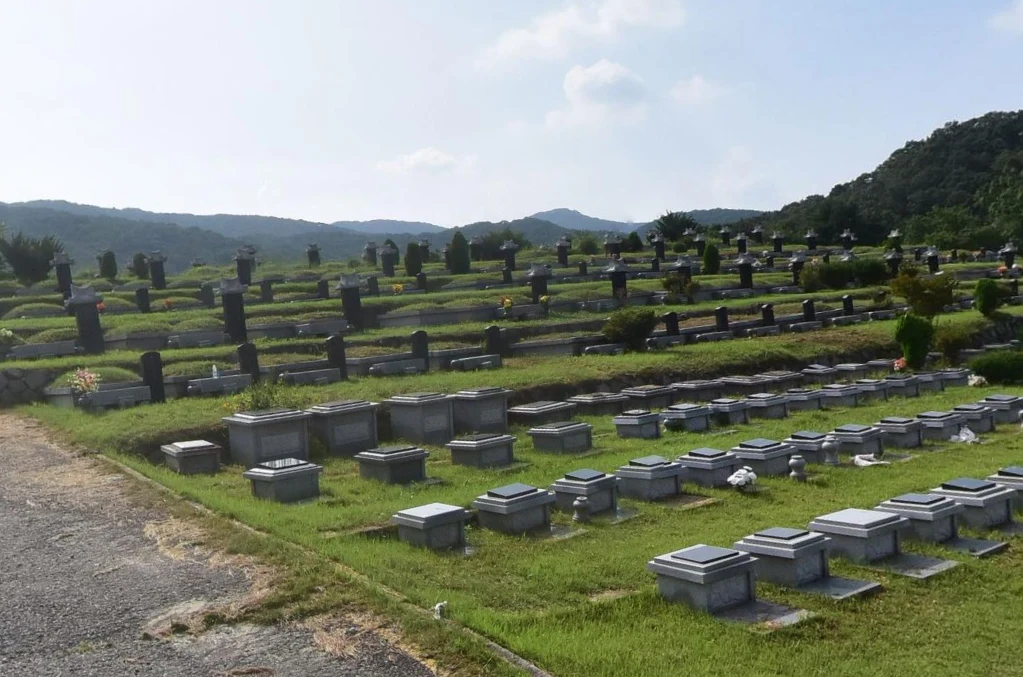 (재)원주공원묘원 봉안당 외관·전경