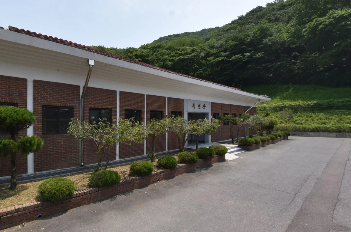 서천군영명각 목련관 외관·전경