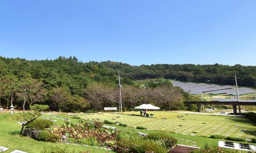 (재)영호추모공원 매화동산 자연장지 전경