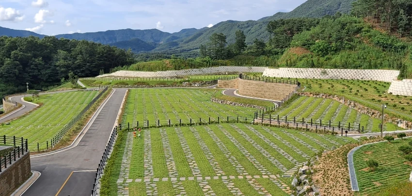 결초보은 추모공원(자연장지) 자연장지 전경