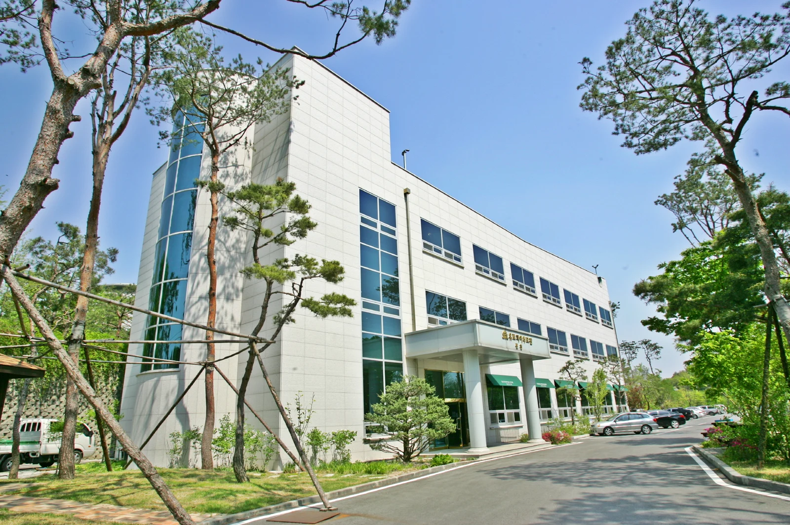 유토피아추모관 외관·전경